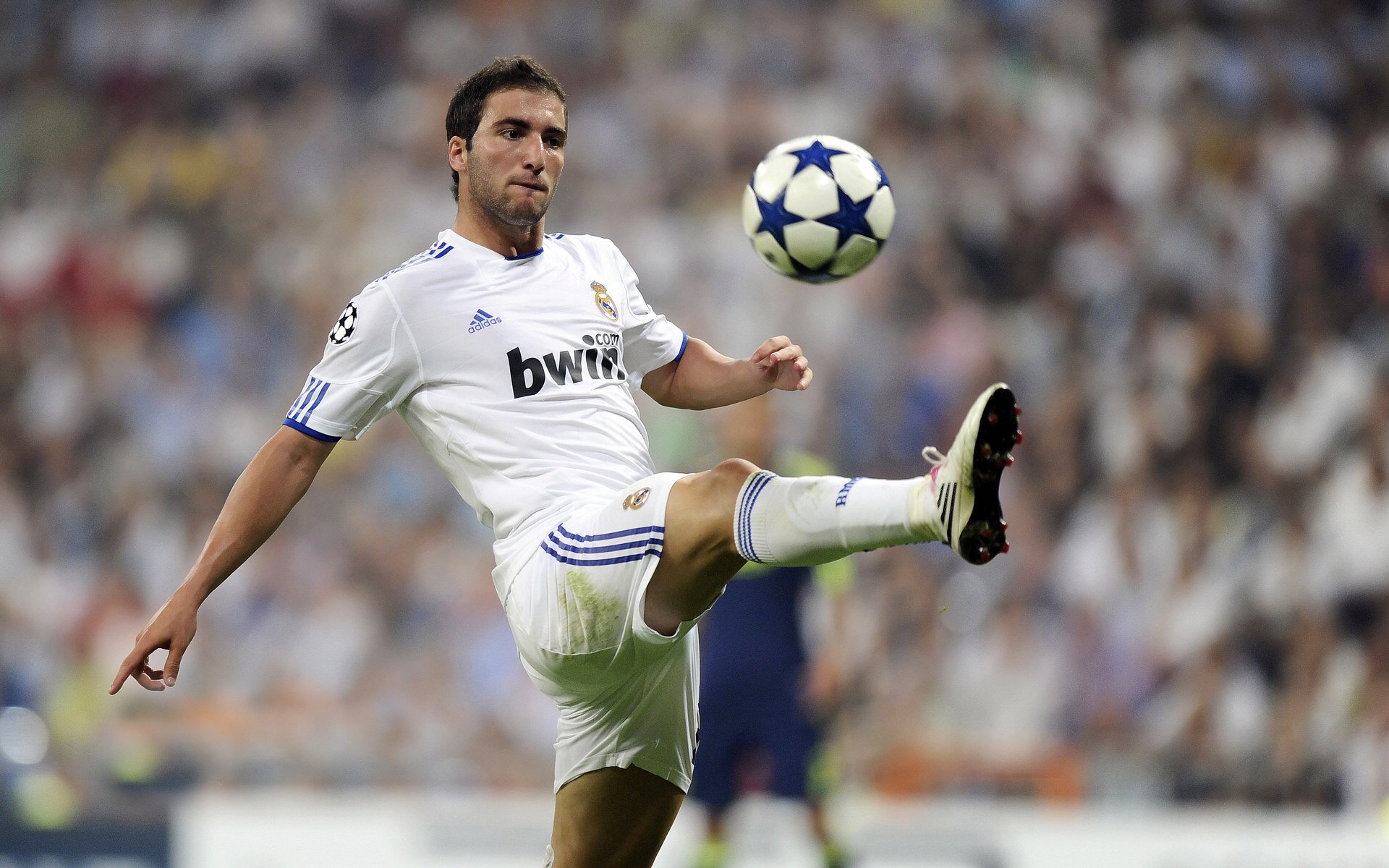 -深圳队全面压制奇才，拉文成为关键先生