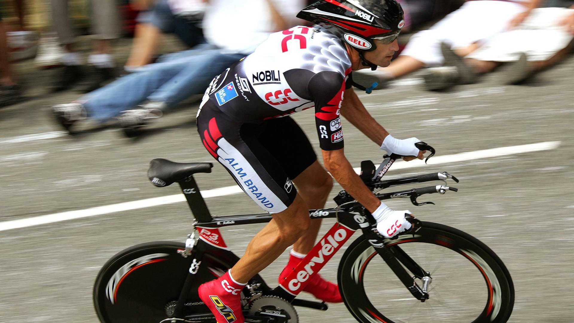 奥运周期关键战之夜,保罗在焦点战中证明自己的领袖价值