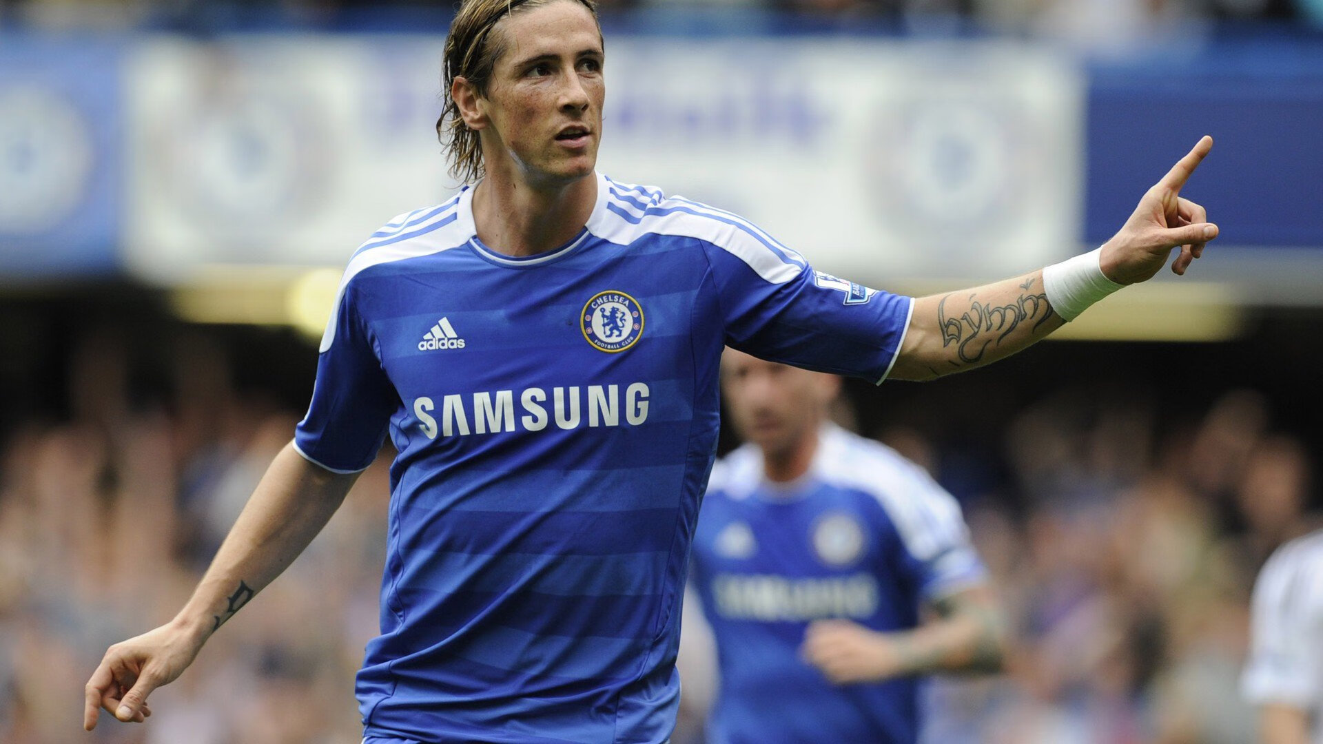 孔德之夜,当压力化为星光,他在NBA季后赛的舞台上完成自我证明