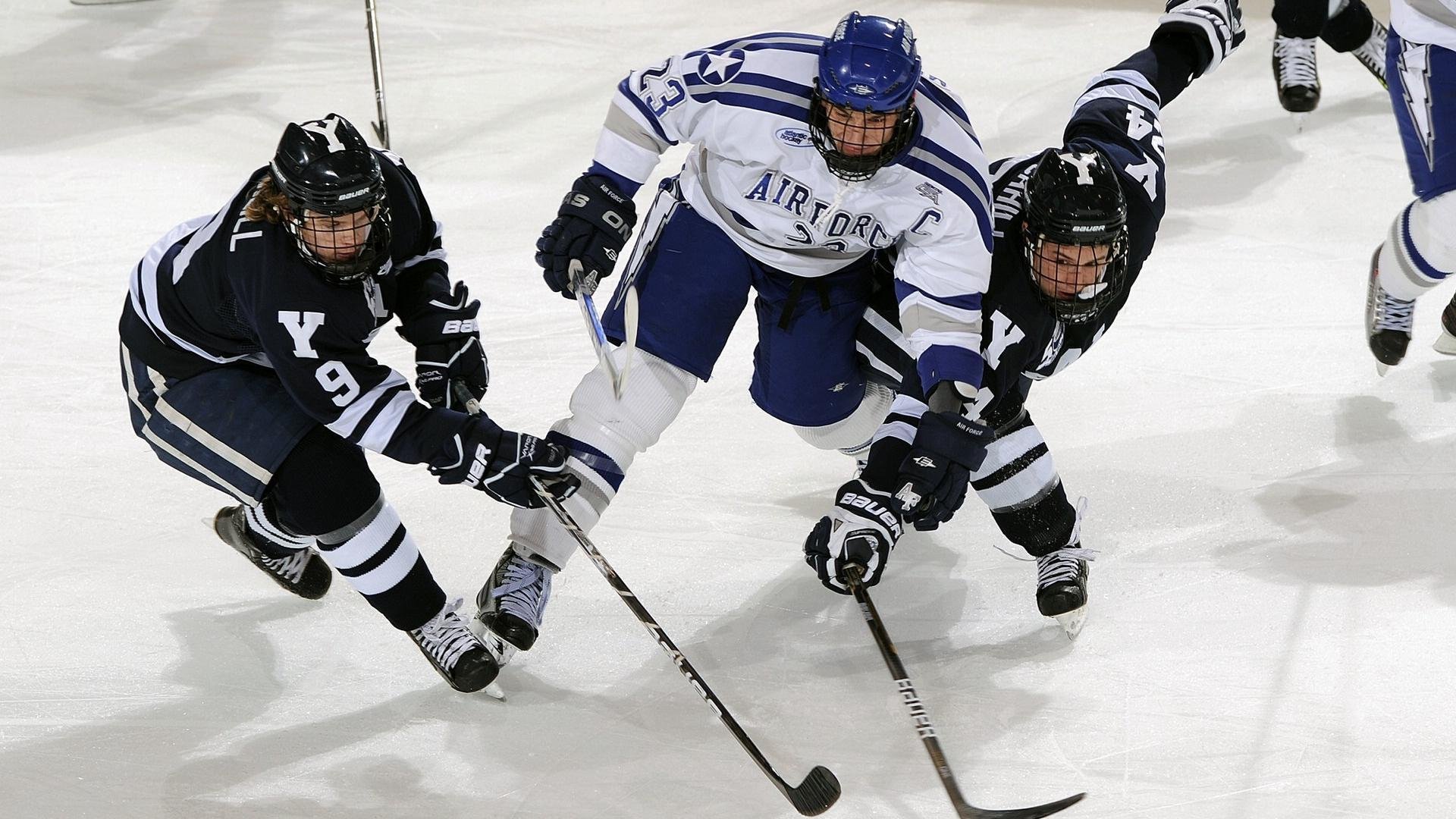 赛道与绿茵的共振，迪巴拉关键战不手软，F1年度争冠之夜见证王者之心